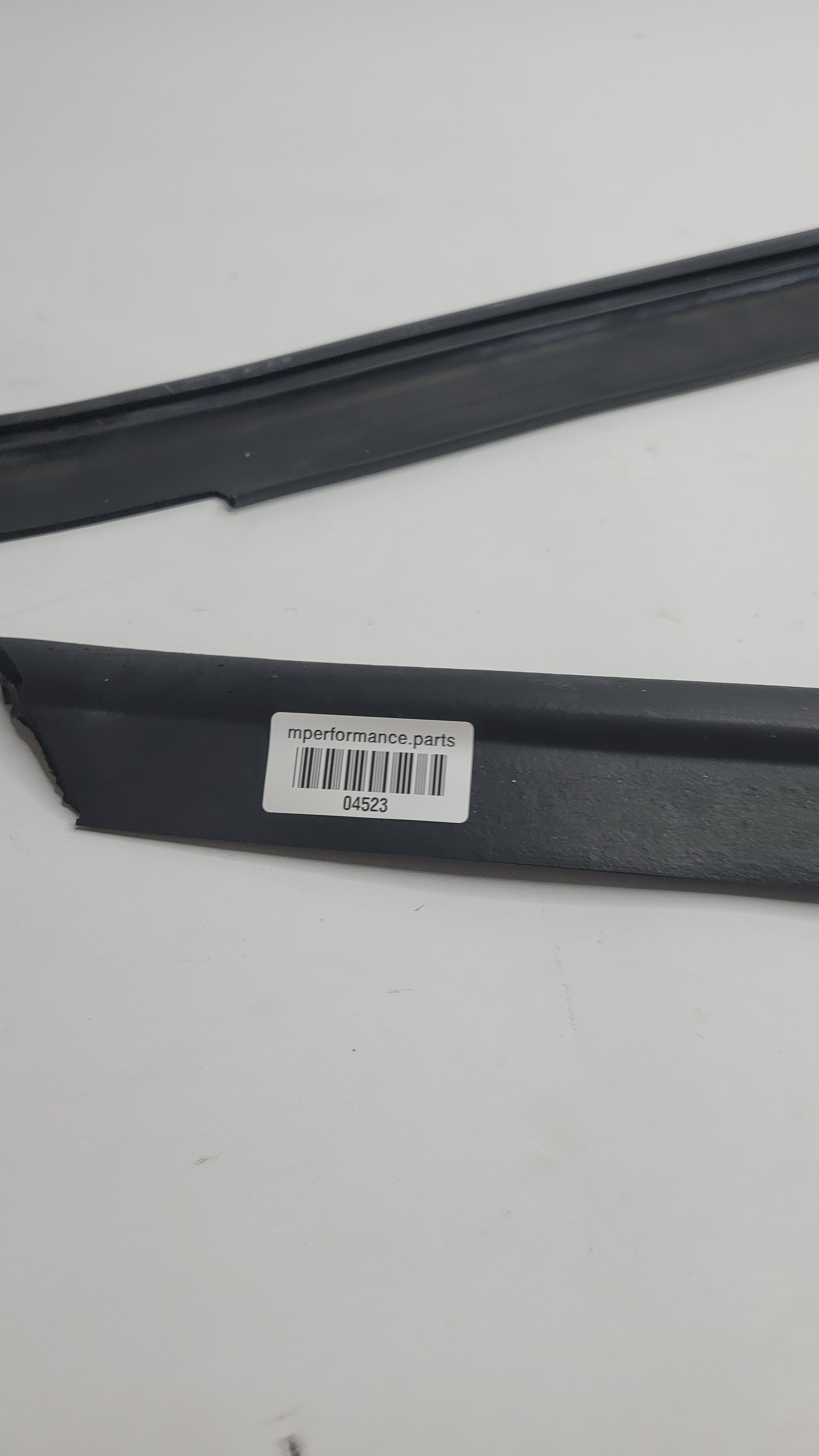 BMW 328i 320i 335i F30 UNDER HOOD ENGINE BAY RUBBER SEAL WEATHERSTRIP - 7255802-12 - MPerformance.parts