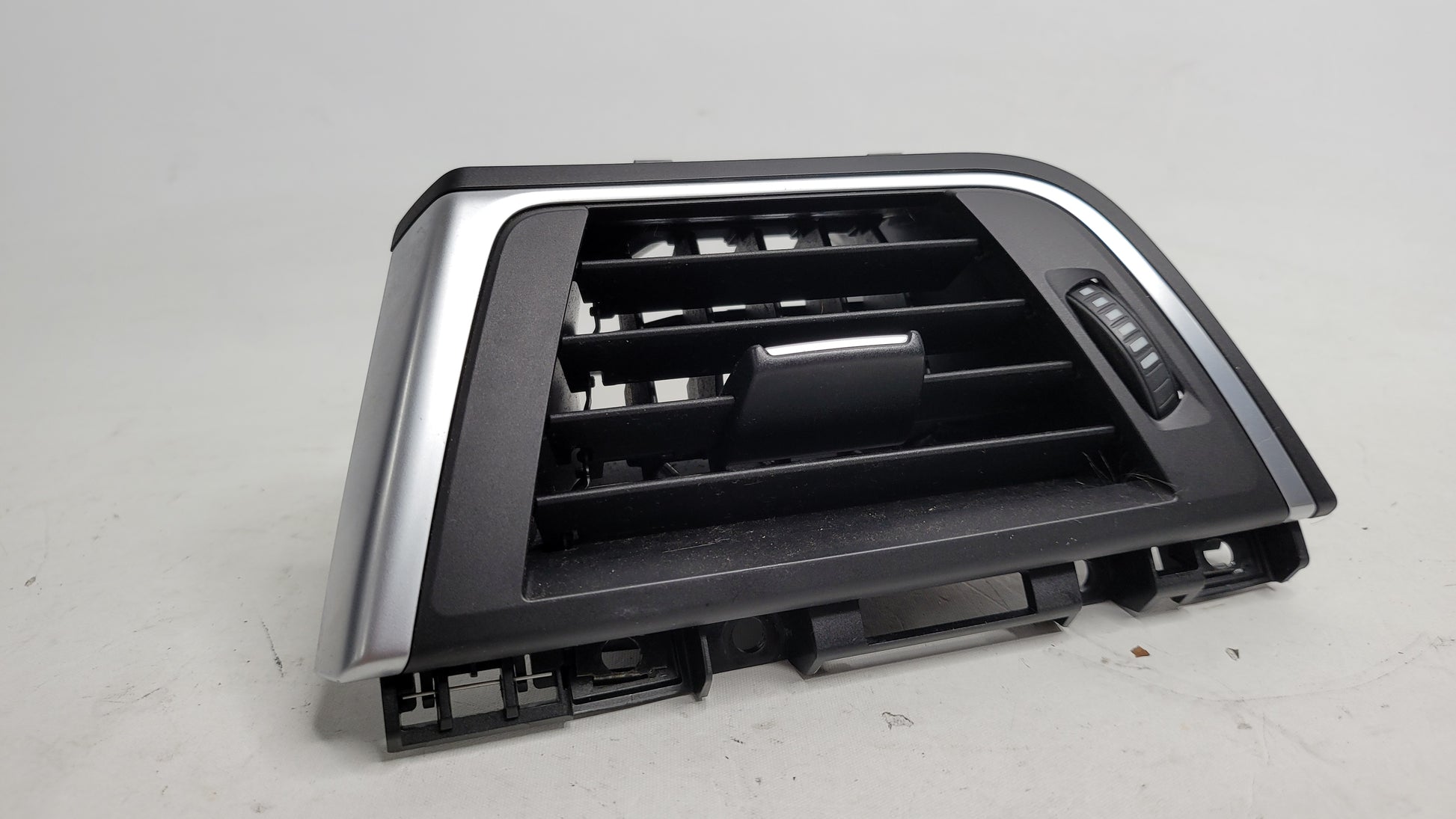 BMW M3 M4 SERIES DASHBOARD PASSENGER AIR VENT LEFT SIDE RHD F80 F82 9346226 - MPerformance.parts