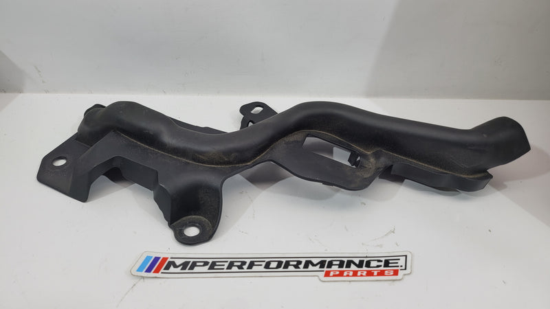 BMW M3 G80 RIGHT SIDE ENGINE COMPARTMENT GASKET SEAL 8075016