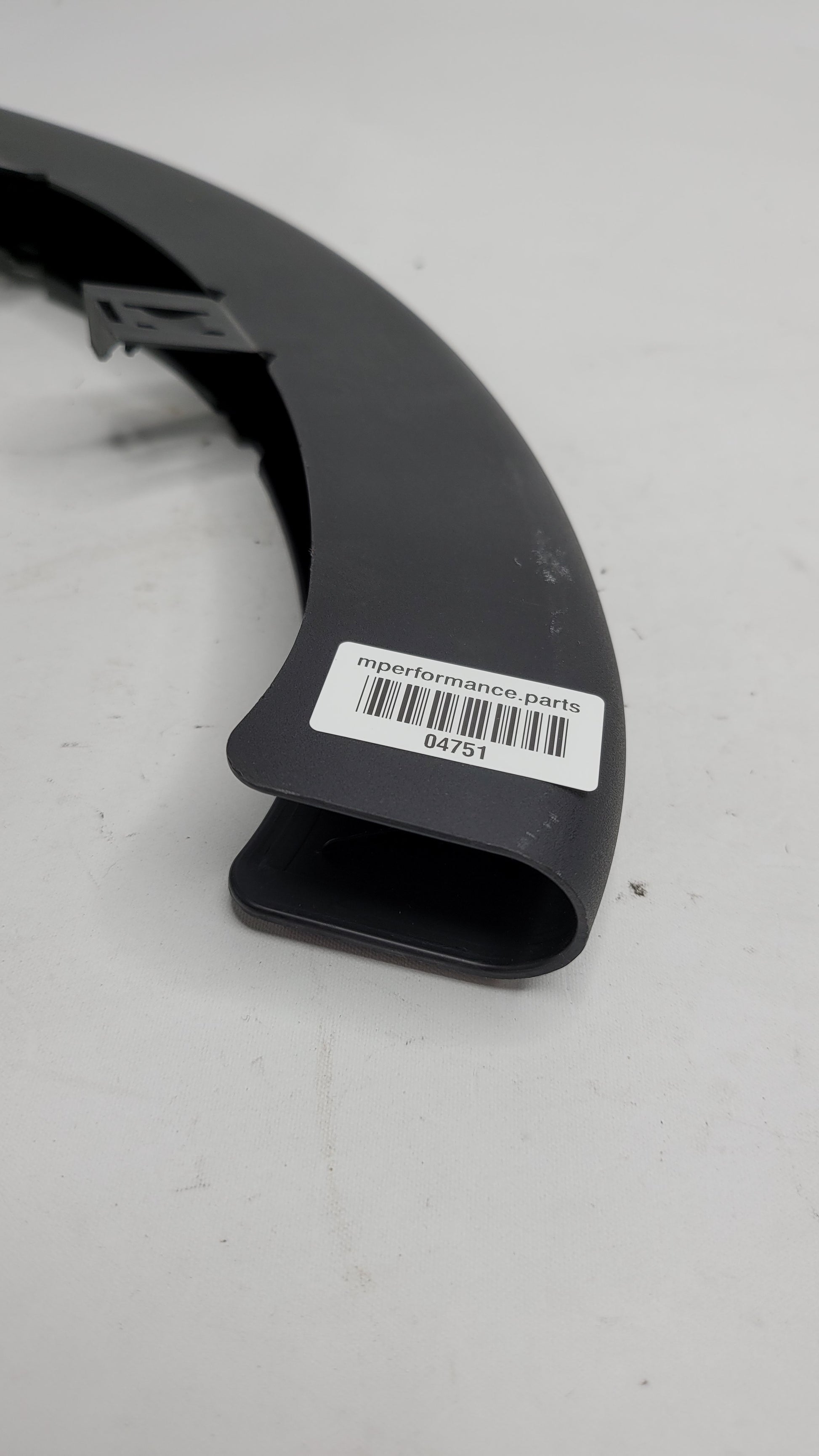 BMW M3 G80 REAR RIGHT SIDE TRUNK LID HINGE COVER 7430624 - MPerformance.parts