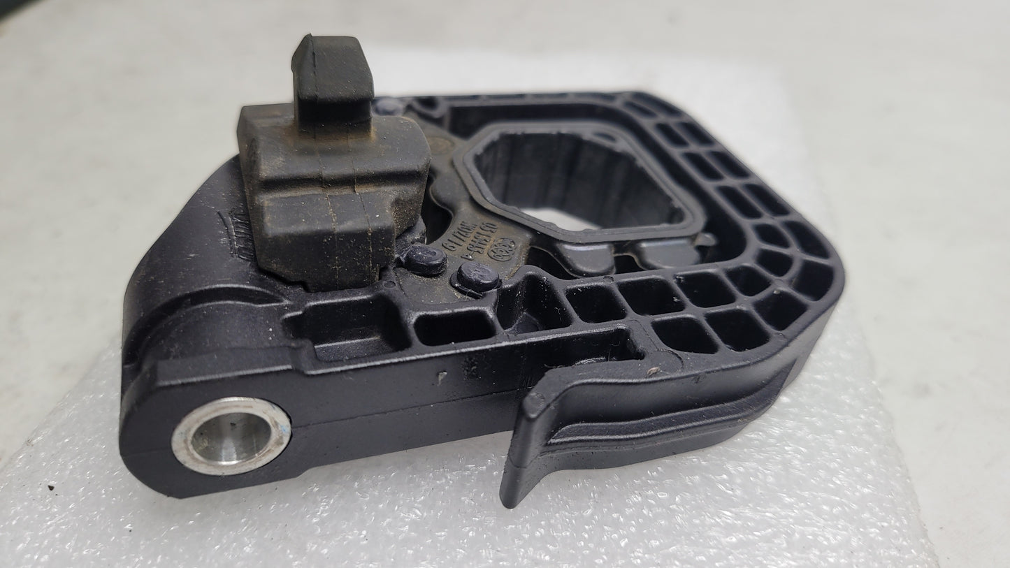 BMW G80 M3 Petrol Radiator Pack Bracket Mount Right - MPerformance.parts