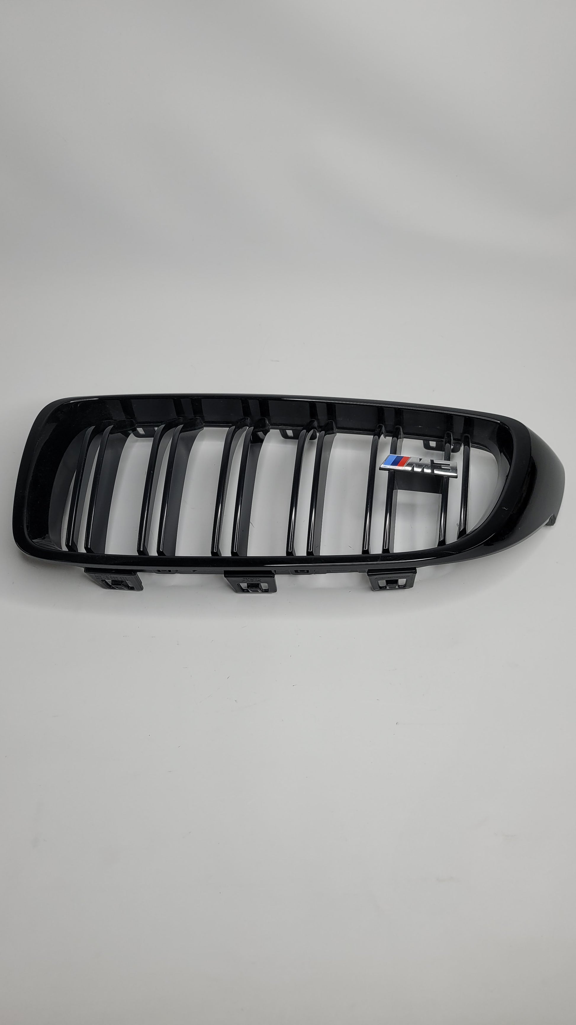 BMW 3 SERIES RADIATOR GRILLE LEFT SIDE M3 F80 - MPerformance.parts
