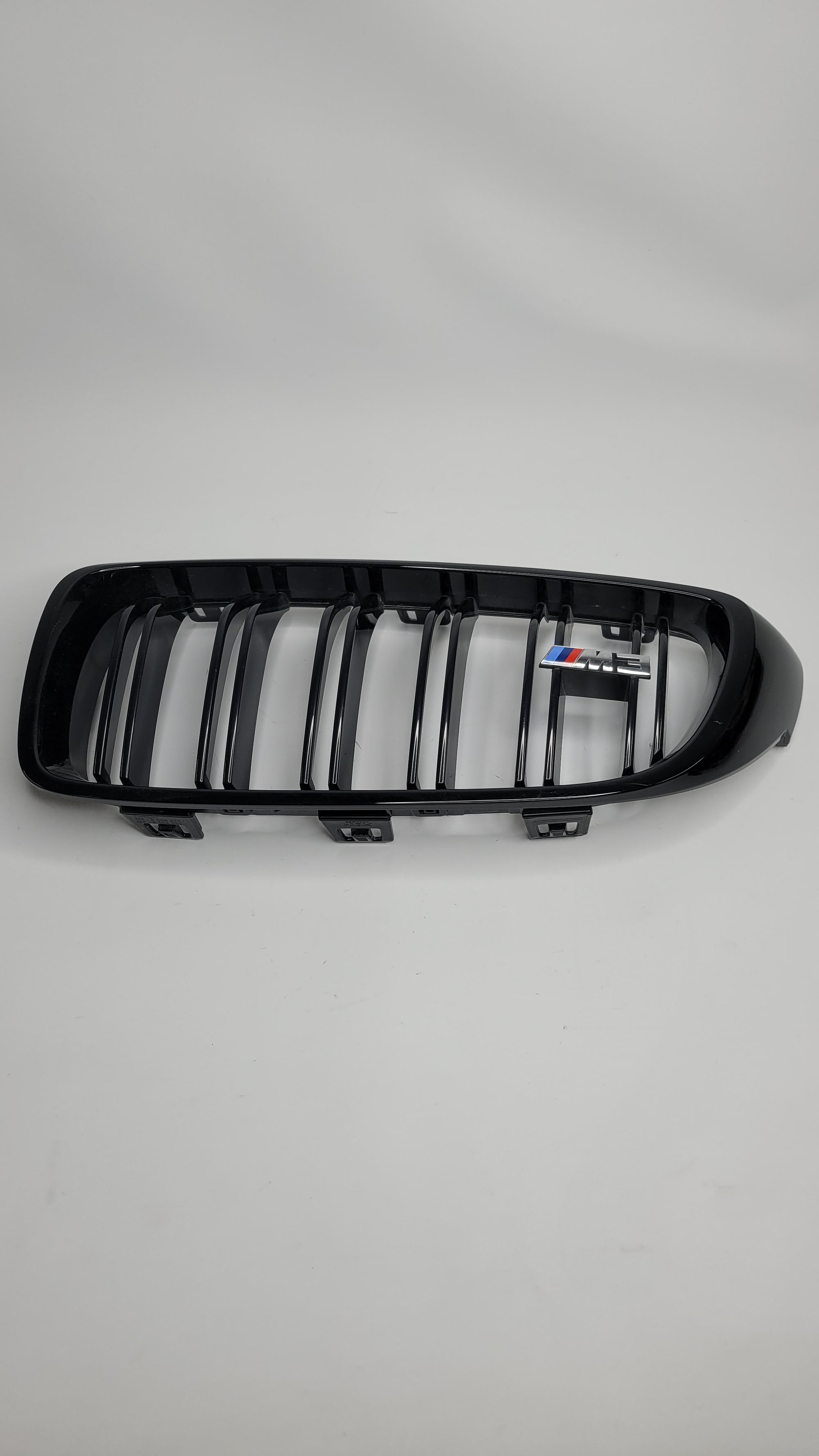 BMW 3 SERIES RADIATOR GRILLE LEFT SIDE M3 F80 - MPerformance.parts
