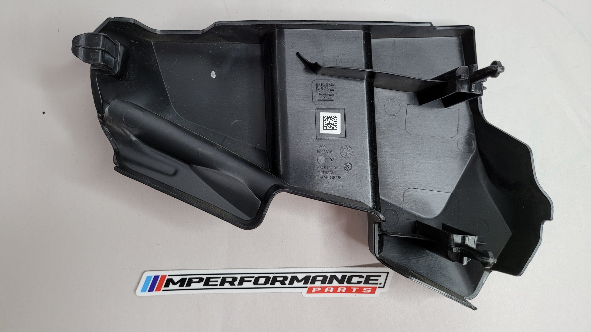 BMW M3 M4 G80 G82 G83 ECU POWER DISTRIBUTOR COVER HOLDER 8095698 - MPerformance.parts