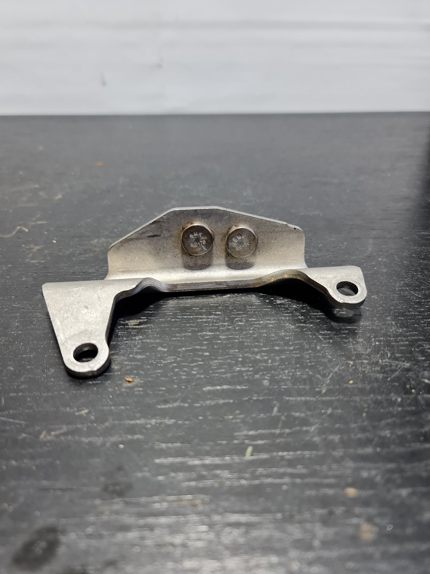 BMW M3 COMPETITION G80 OEM EXHAUST CONNECTION PIPE MOUNT TAB BRACE 8468991