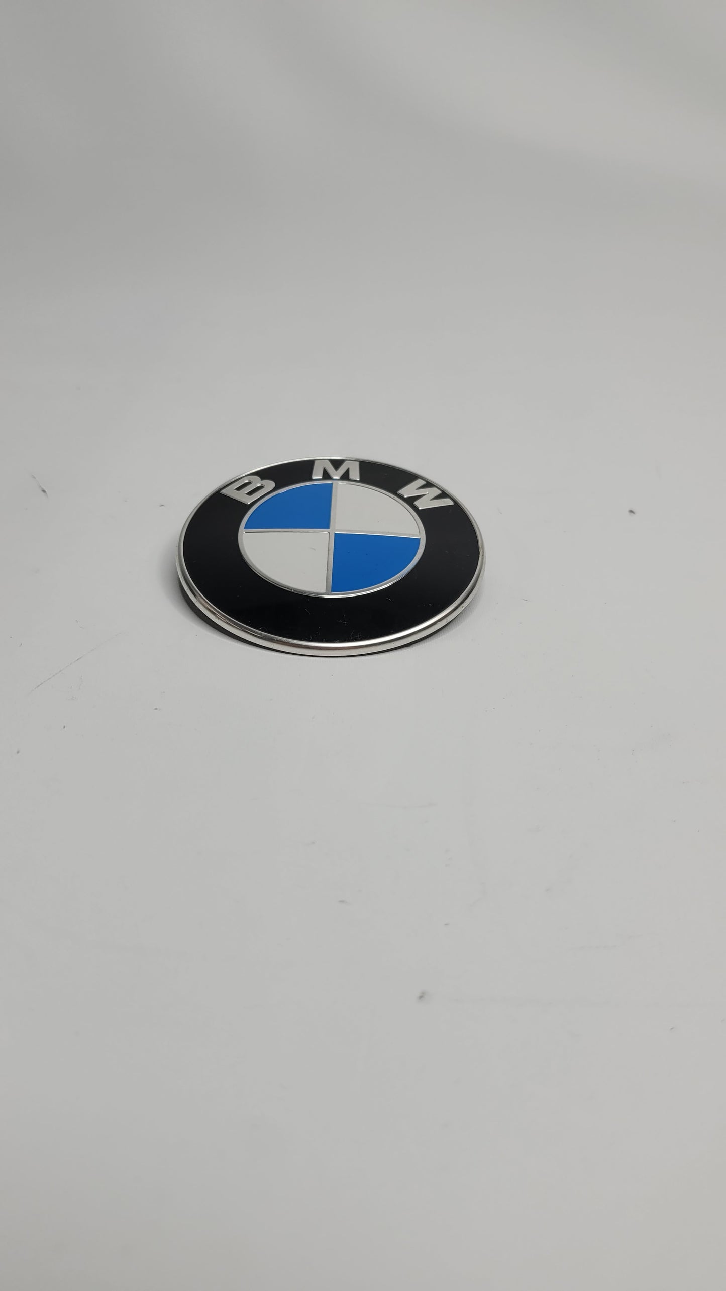 BMW 74mm REAR TRUNK ROUNDEL E46 E39 F22 F23 E90 F30 F31 OEM 821923705 - MPerformance.parts