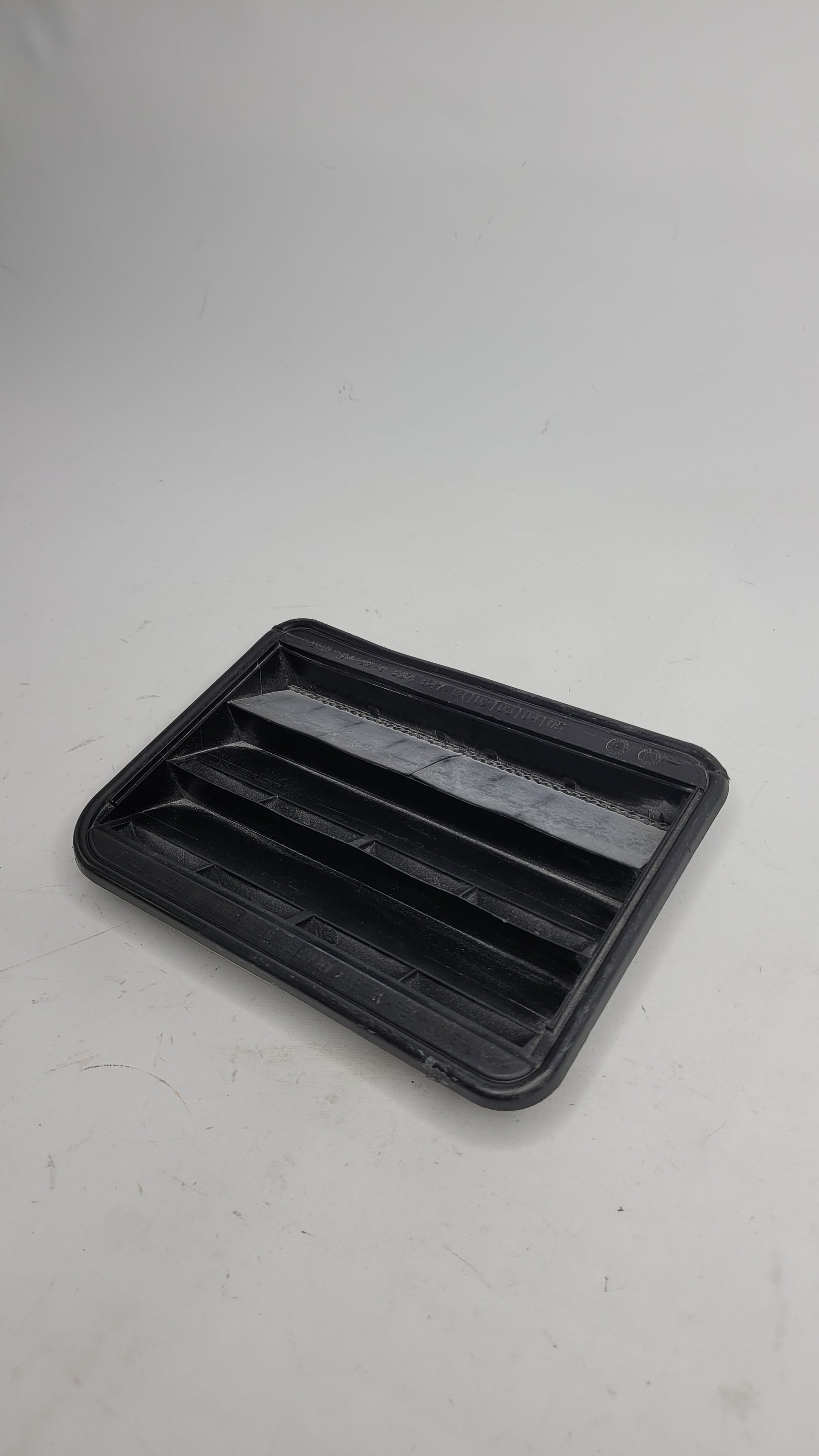BMW M3 F80 Rear Ventilation Air Vent Deflector - 608290-10 - MPerformance.parts