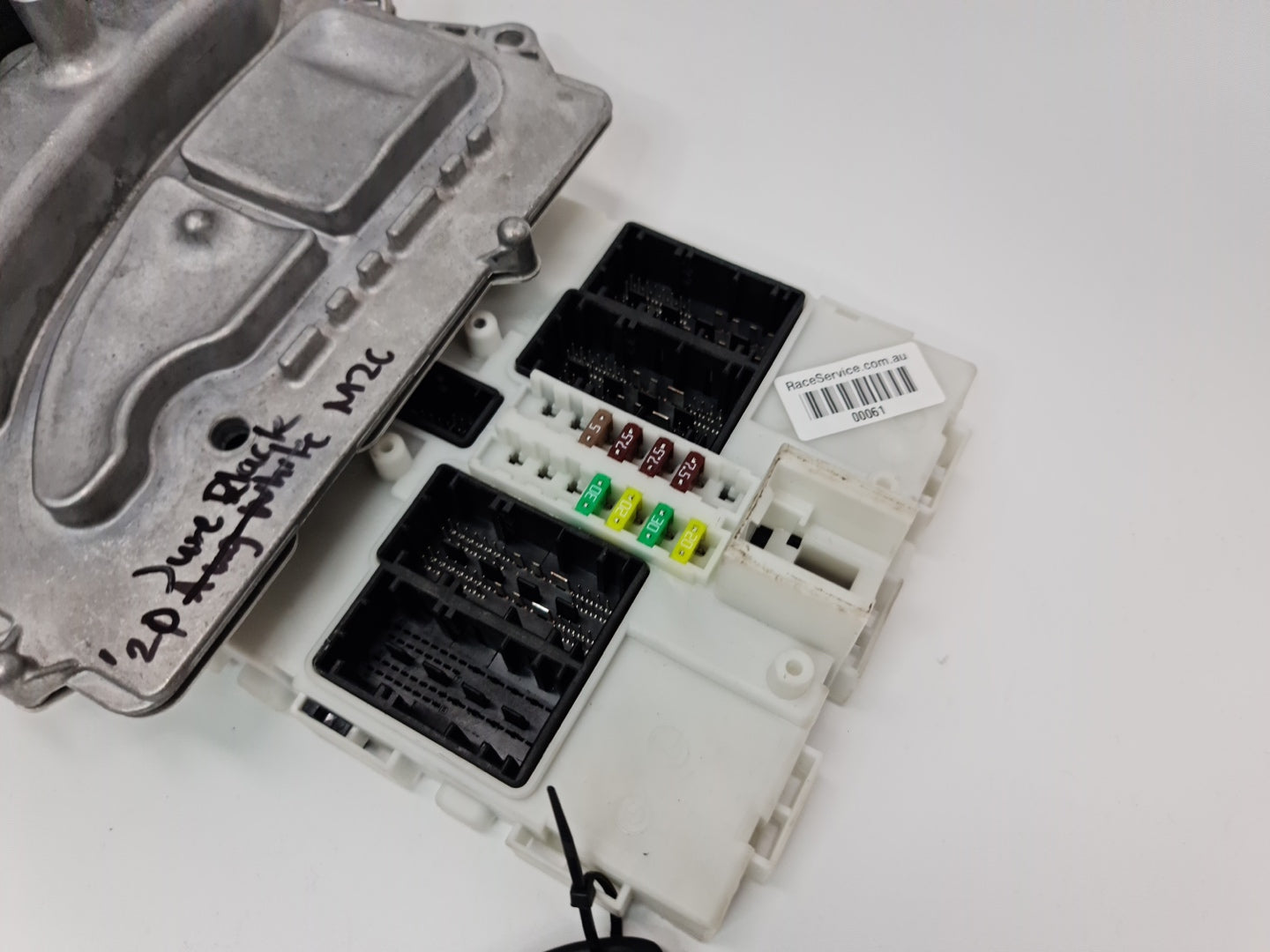 BMW F80 M3 / F82 / M4 / F87 M2C S55B30A DME ENGINE CONTROL ECU FEM & KEY 8707750 8699973 - MPerformance.parts