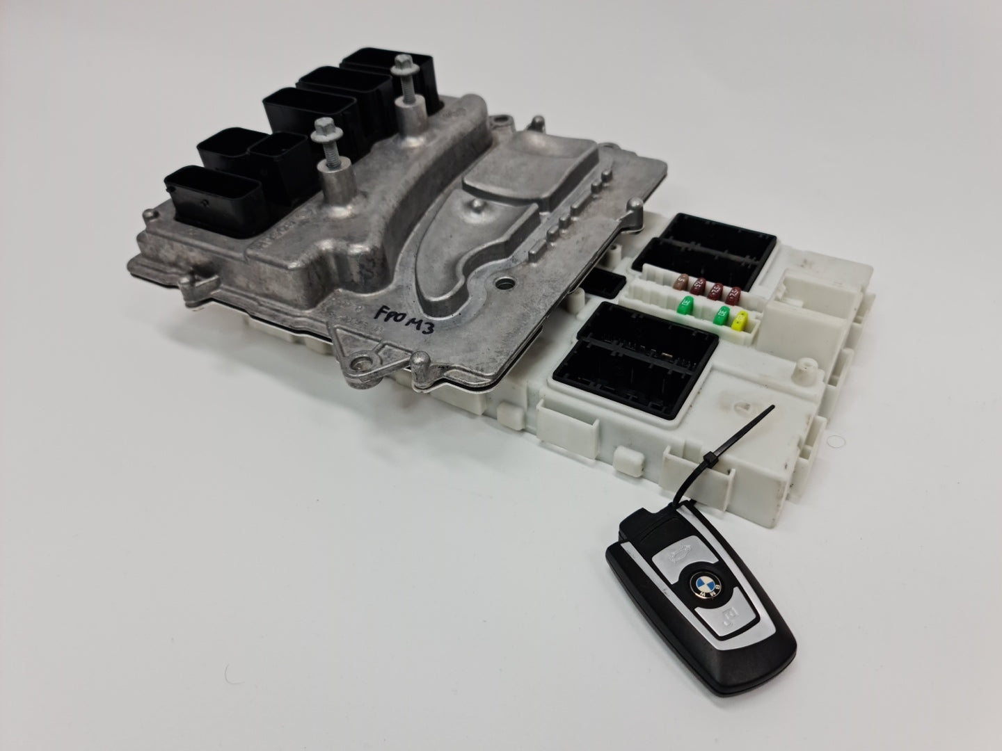 BMW F80 M3 / F82 / M4 / F87 M2C S55B30A DME ENGINE CONTROL ECU FEM & KEY 8707750 8699973 - MPerformance.parts