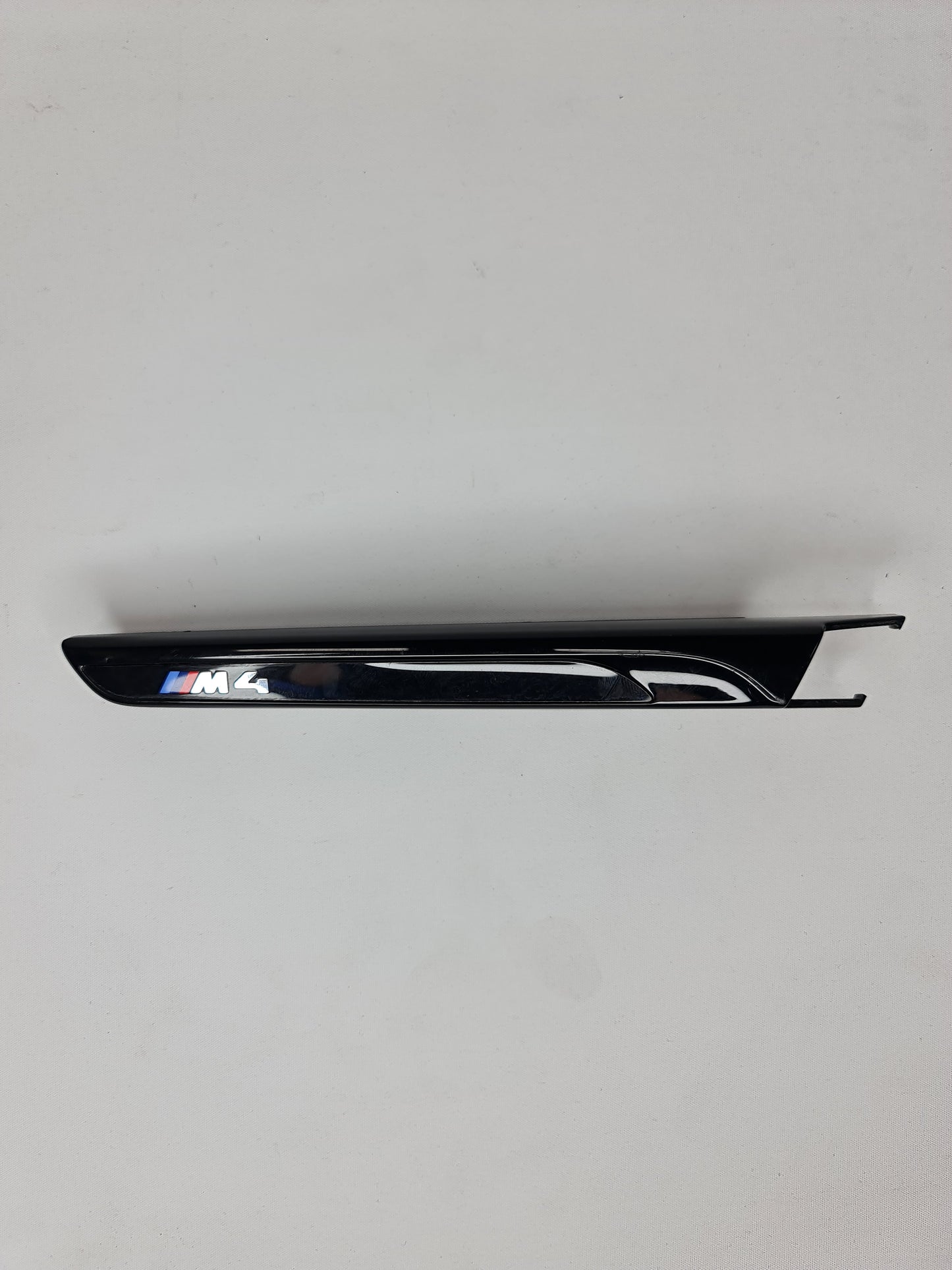 BMW M3 F80 M PERFORMANCE SIDE GRILL WING VENT TRIM RIGHT SIDE ONLY - MPerformance.parts