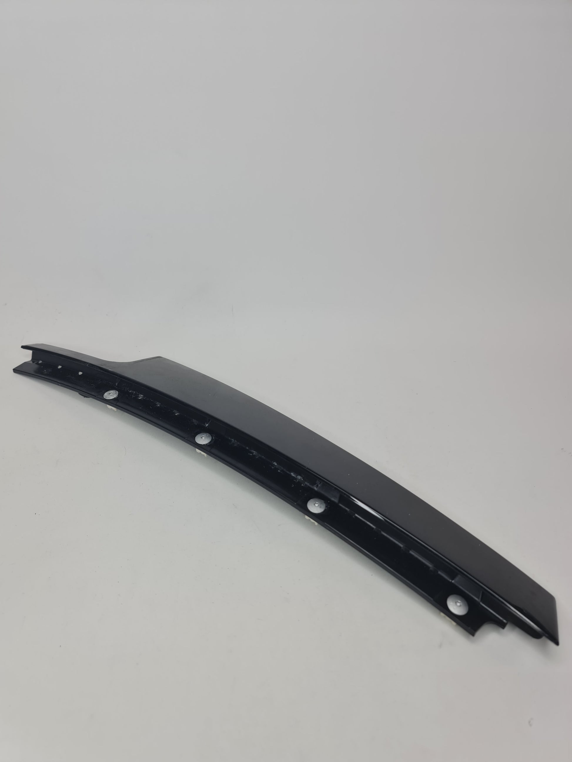 BMW 3 F30 F80 330 e Rear Left Door Vertical Trim - MPerformance.parts