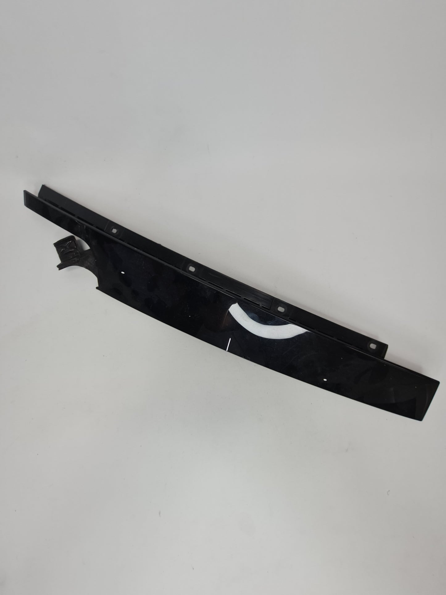 BMW 340 XI F30 F31 FRONT LEFT B PILLAR DOOR WINDOW MOULDING OEM - MPerformance.parts