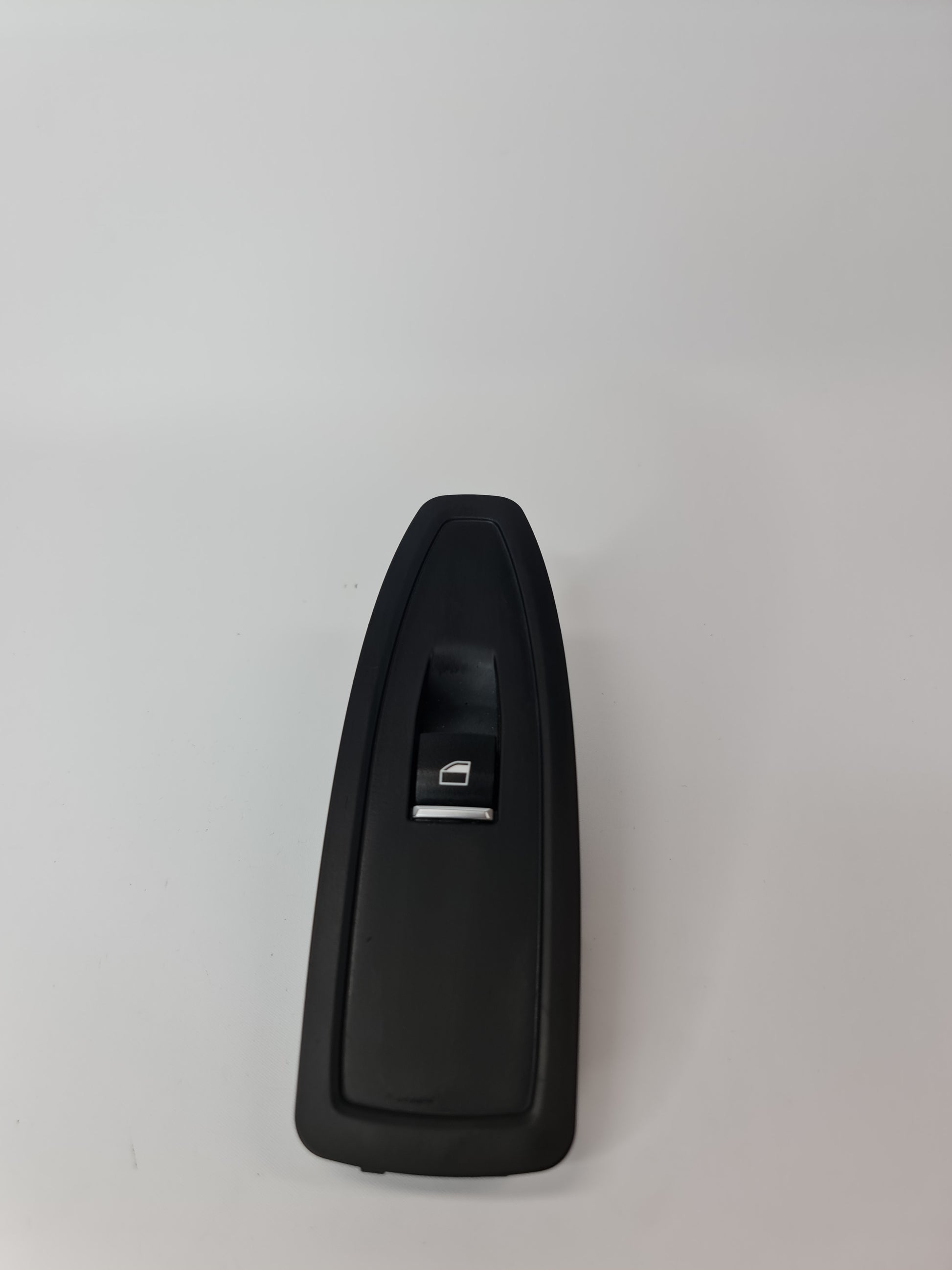 BMW 1 SERIES F20/F21 WINDOW SWITCH AND TRIM - MPerformance.parts