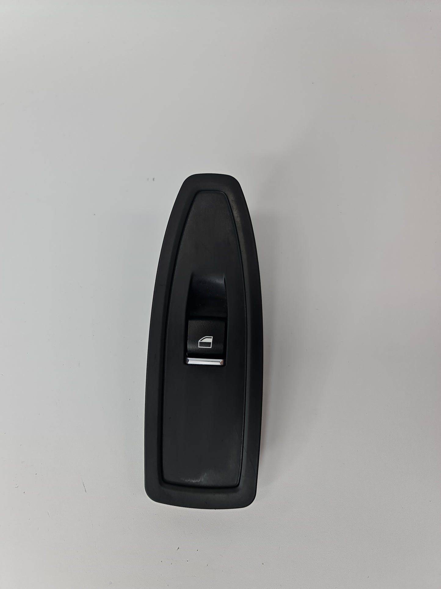 BMW 1 SERIES F20/F21 WINDOW SWITCH AND TRIM - MPerformance.parts