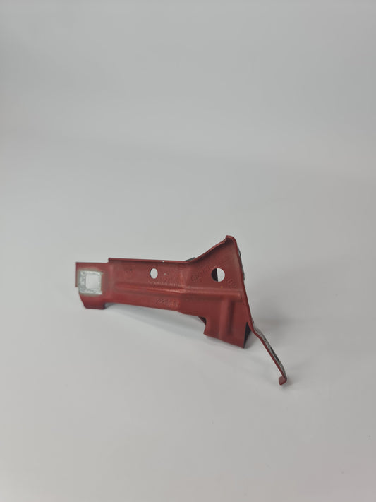 BMW M4 F8X FRONT RIGHT FENDER HOLDER (2013+) - MPerformance.parts