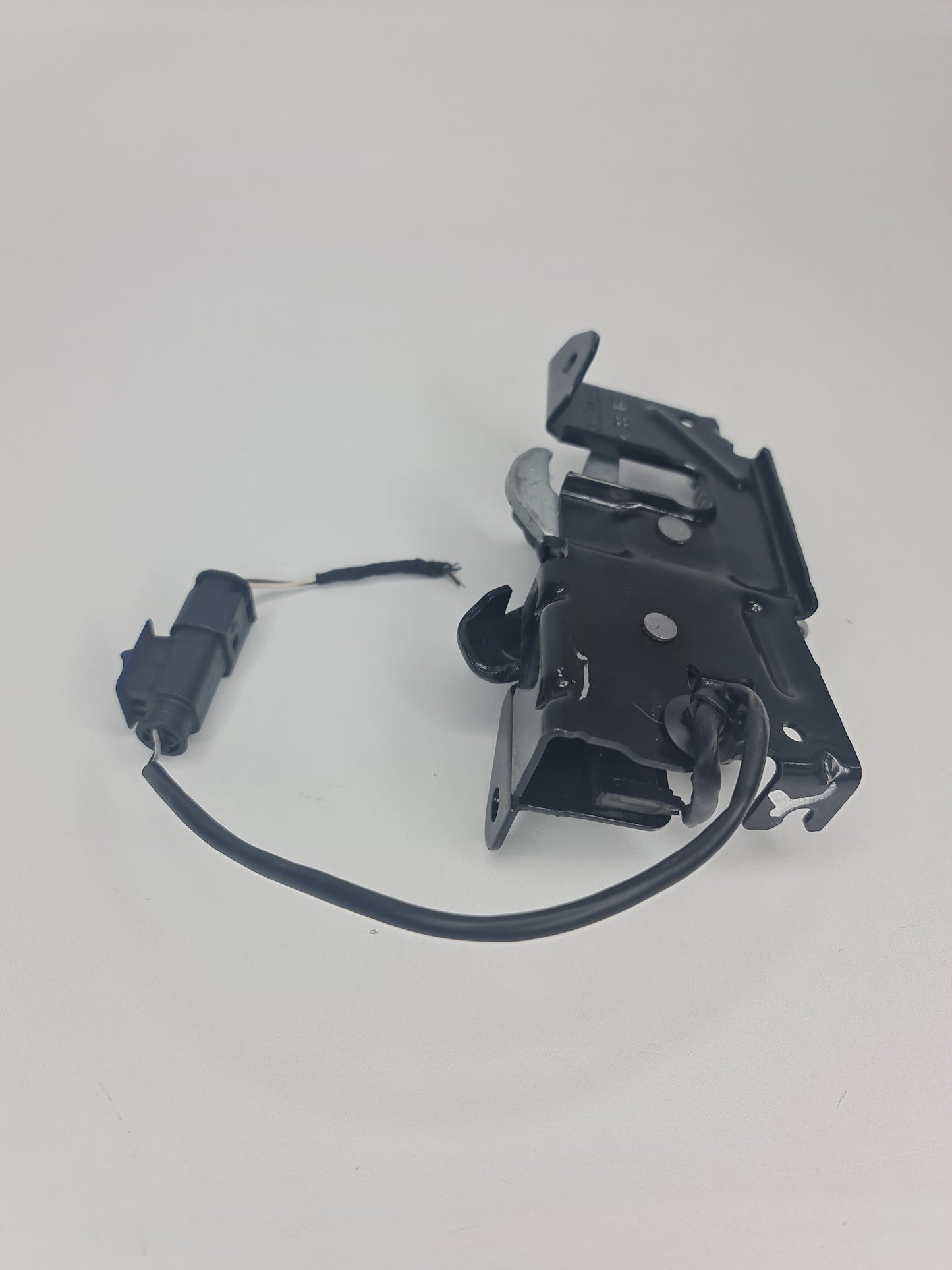 2013-2019 BMW F36 428Xi Left Hood Lock Actuator Latch Assembly 7242548-11 OEM 51237242548 - MPerformance.parts