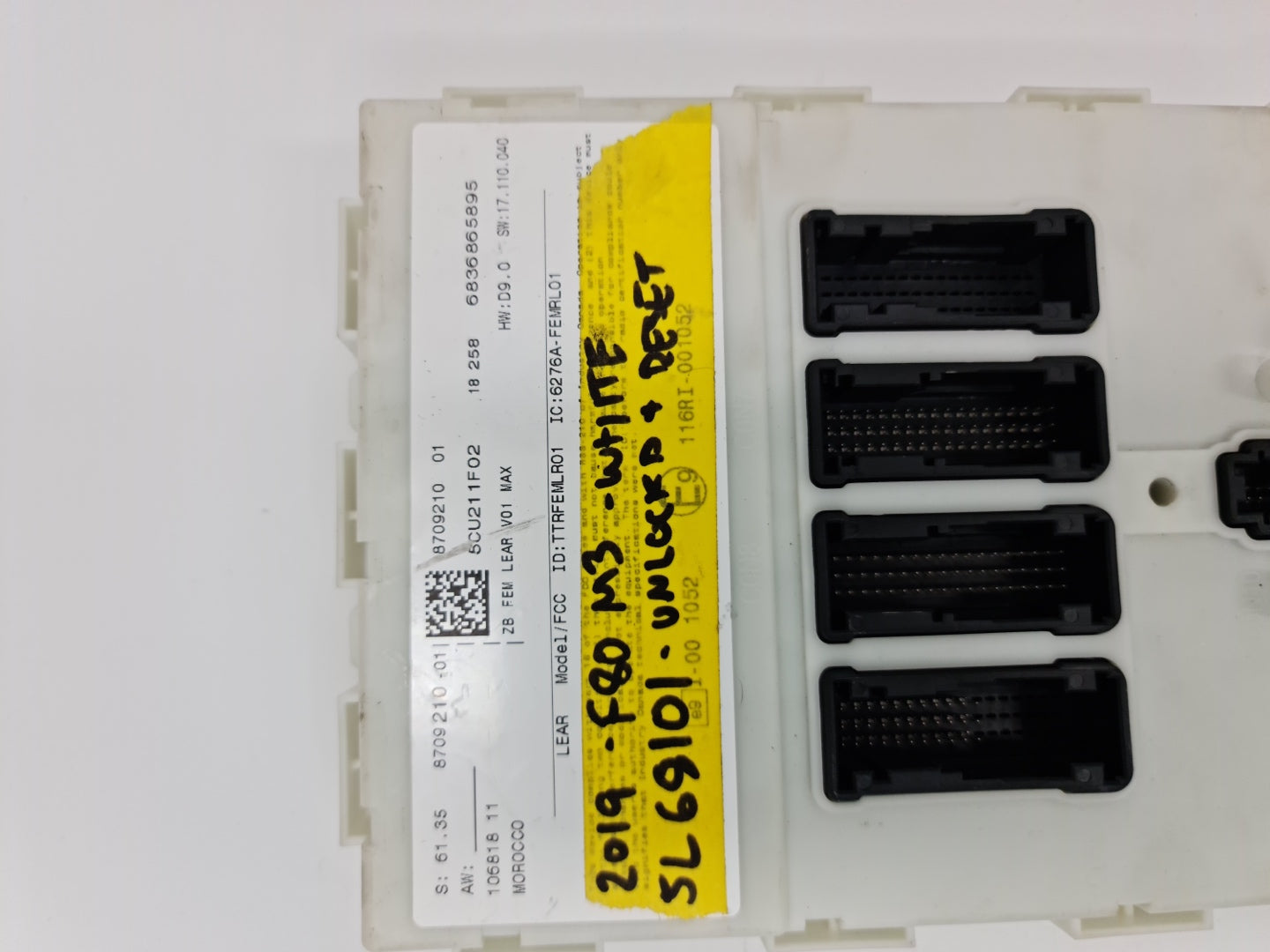 BMW F80 M3, F82 M4, F87 M2C DME engine control ECU FEM and key, with part numbers 8707750, 8699973, 61359395174, 12148635896.