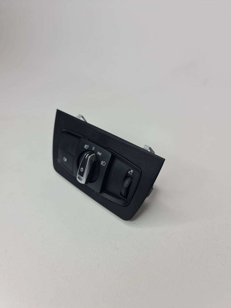 BMW 4 Series headlamp headlight switch for M4 Competition, model 61316847508, used for headlight control from 2013 to 2020