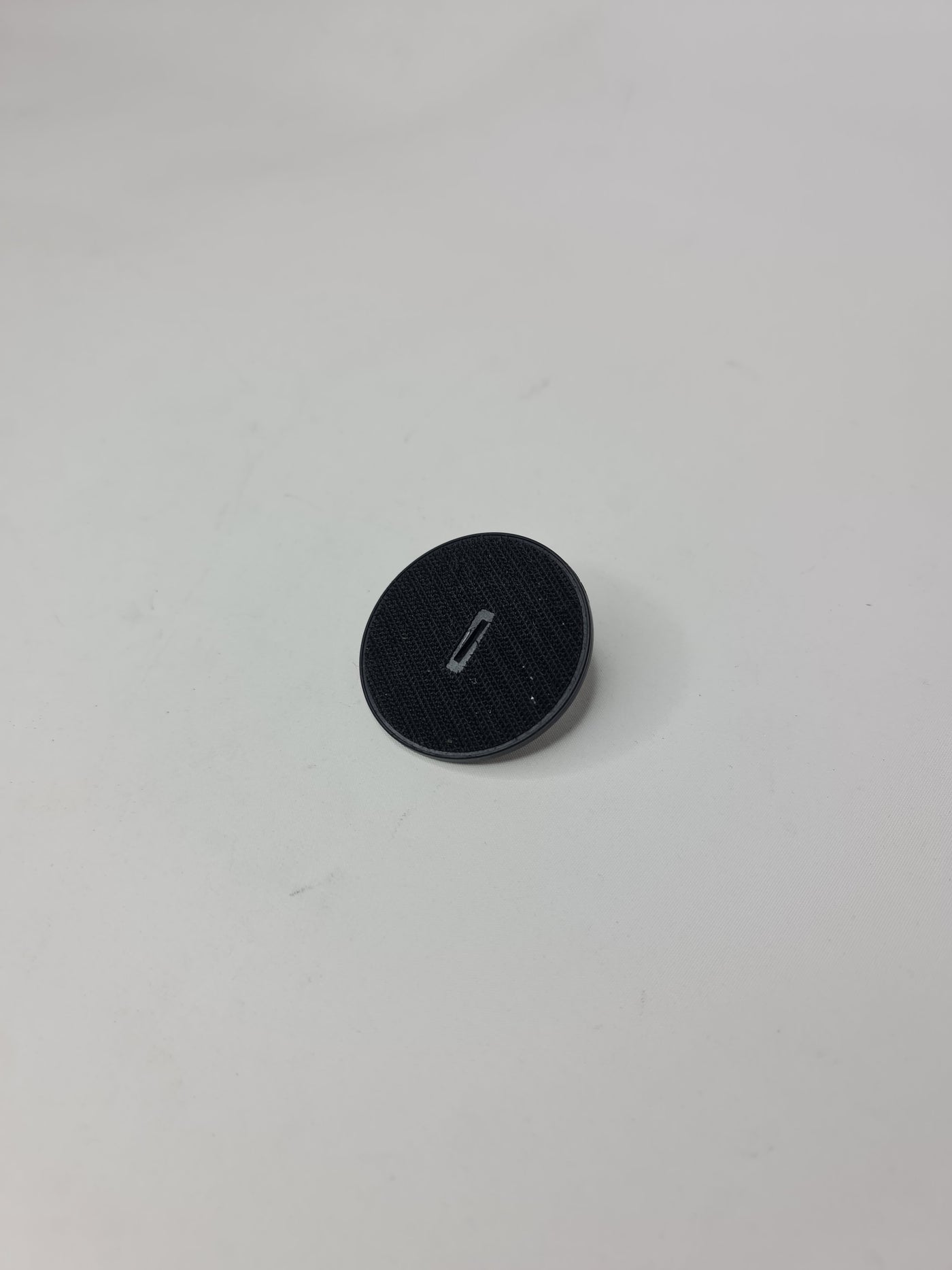 BMW hook and loop element with bayonet fastener, compatible with 1999-2020 BMW models, part number 07149166609.