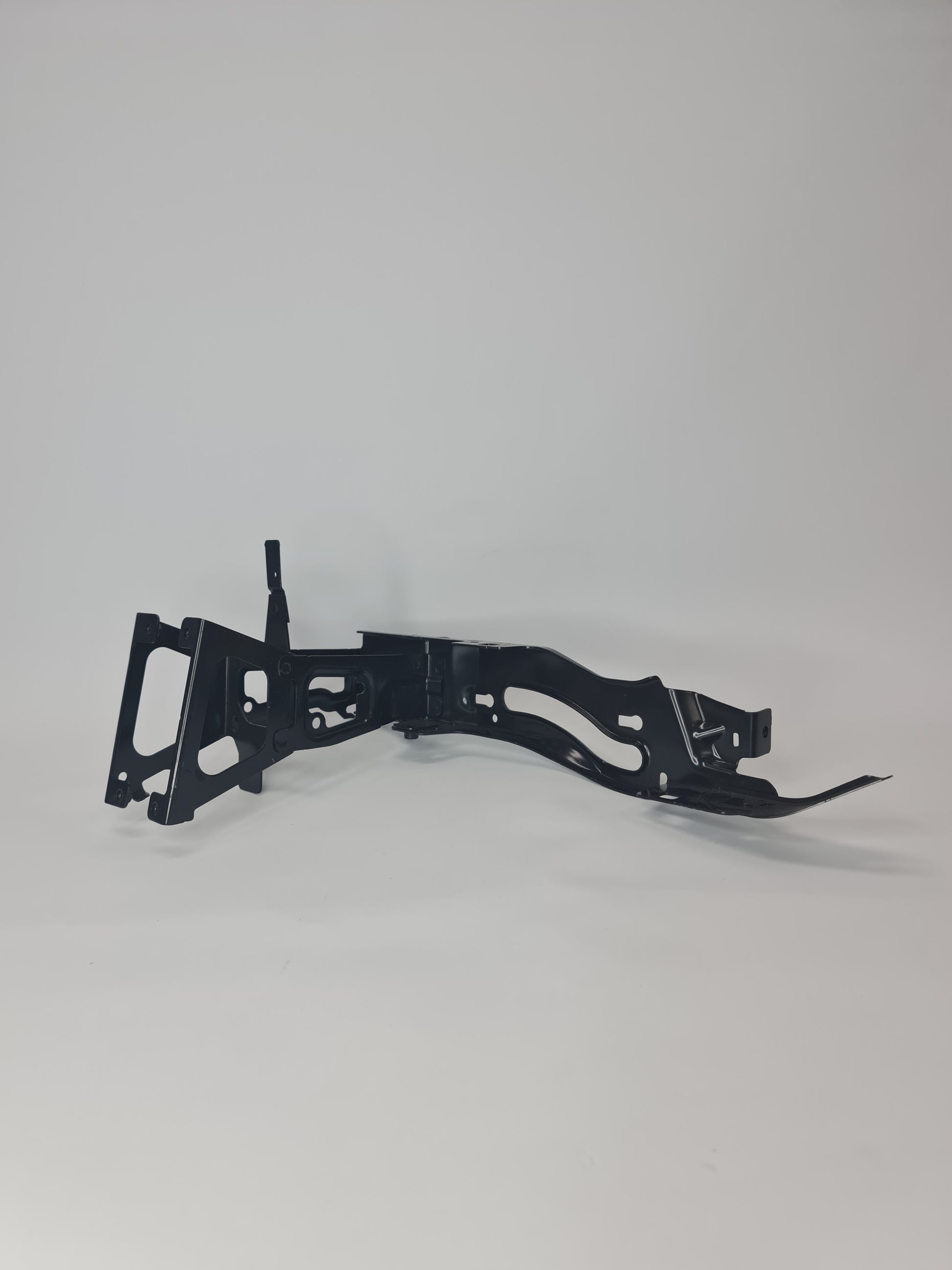 OEM BMW 4 F82 M4 3.0 PETROL RADIATOR RIGHT SIDE BRACKET 51648055670 2015 15-19 - MPerformance.parts