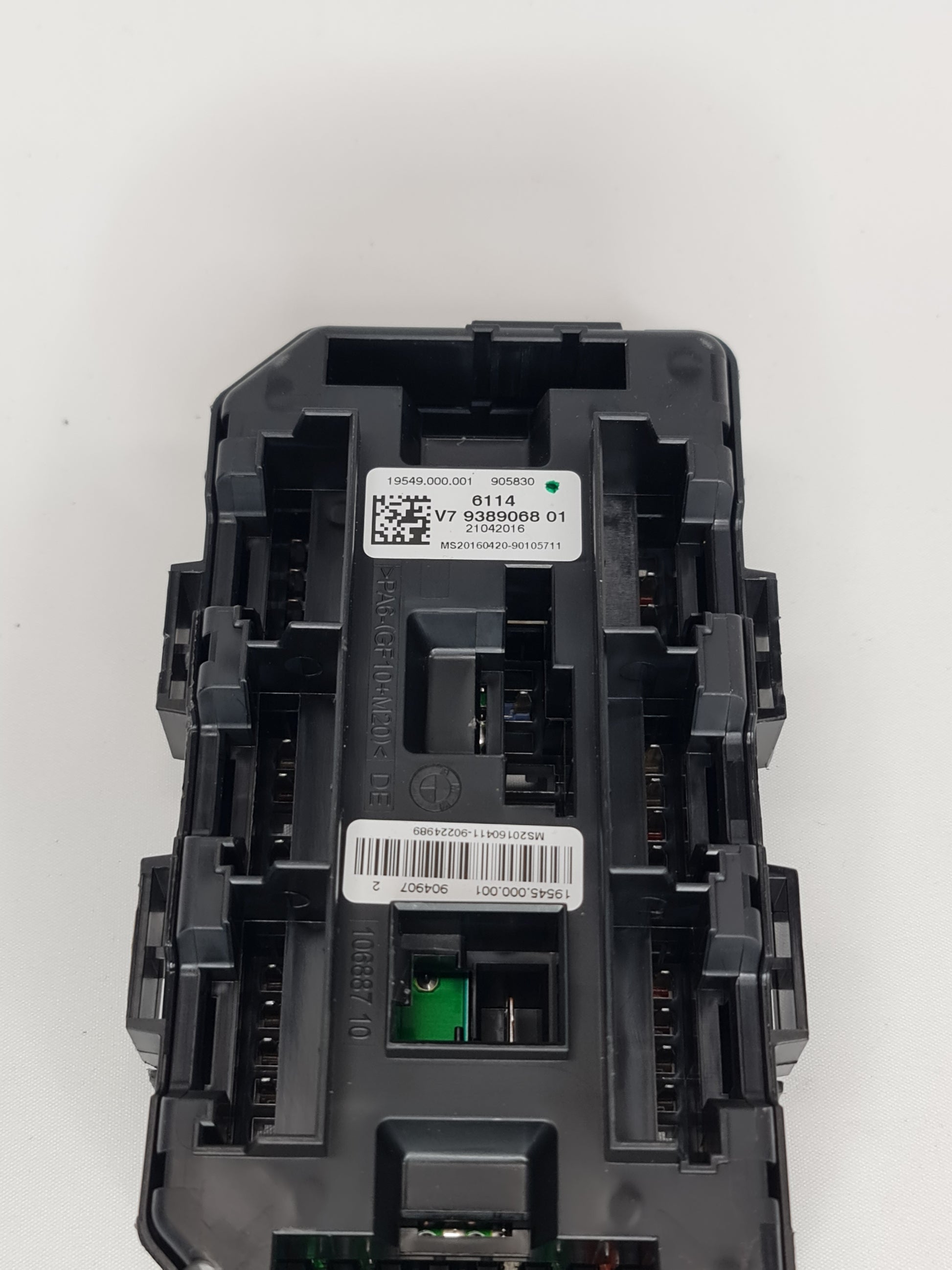 Bmw 1 Series F21 M135 2015-2021 Power Distribution Fuse Box 9389068 - MPerformance.parts