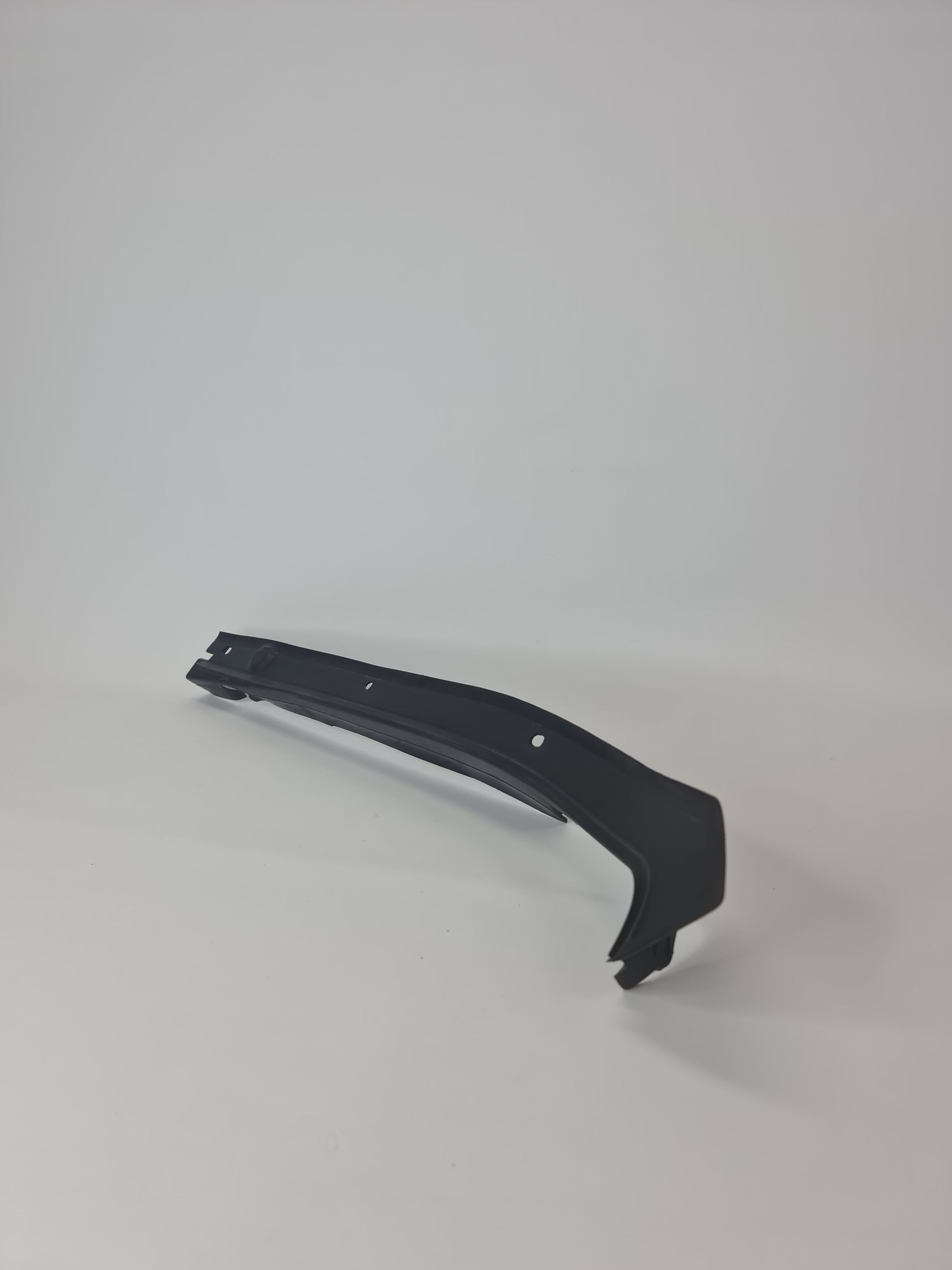 BMW sealing side panel right for 2012-2020 models, showing the new right-side exterior panel in a close-up view.