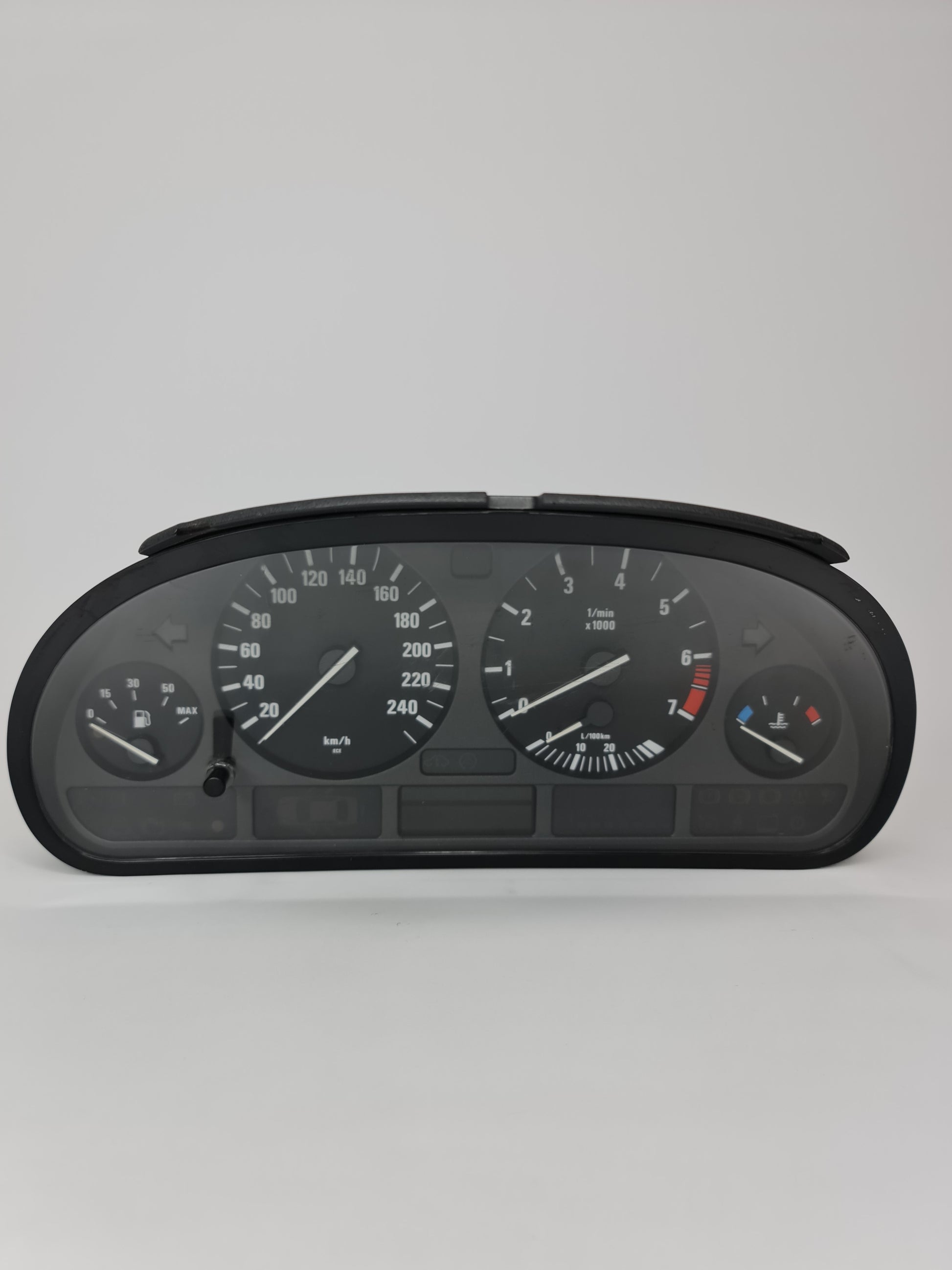 G1541 BMW 5 E39 2001 SPEEDOMETER INSTRUMENT 6907015 62116907015 - MPerformance.parts