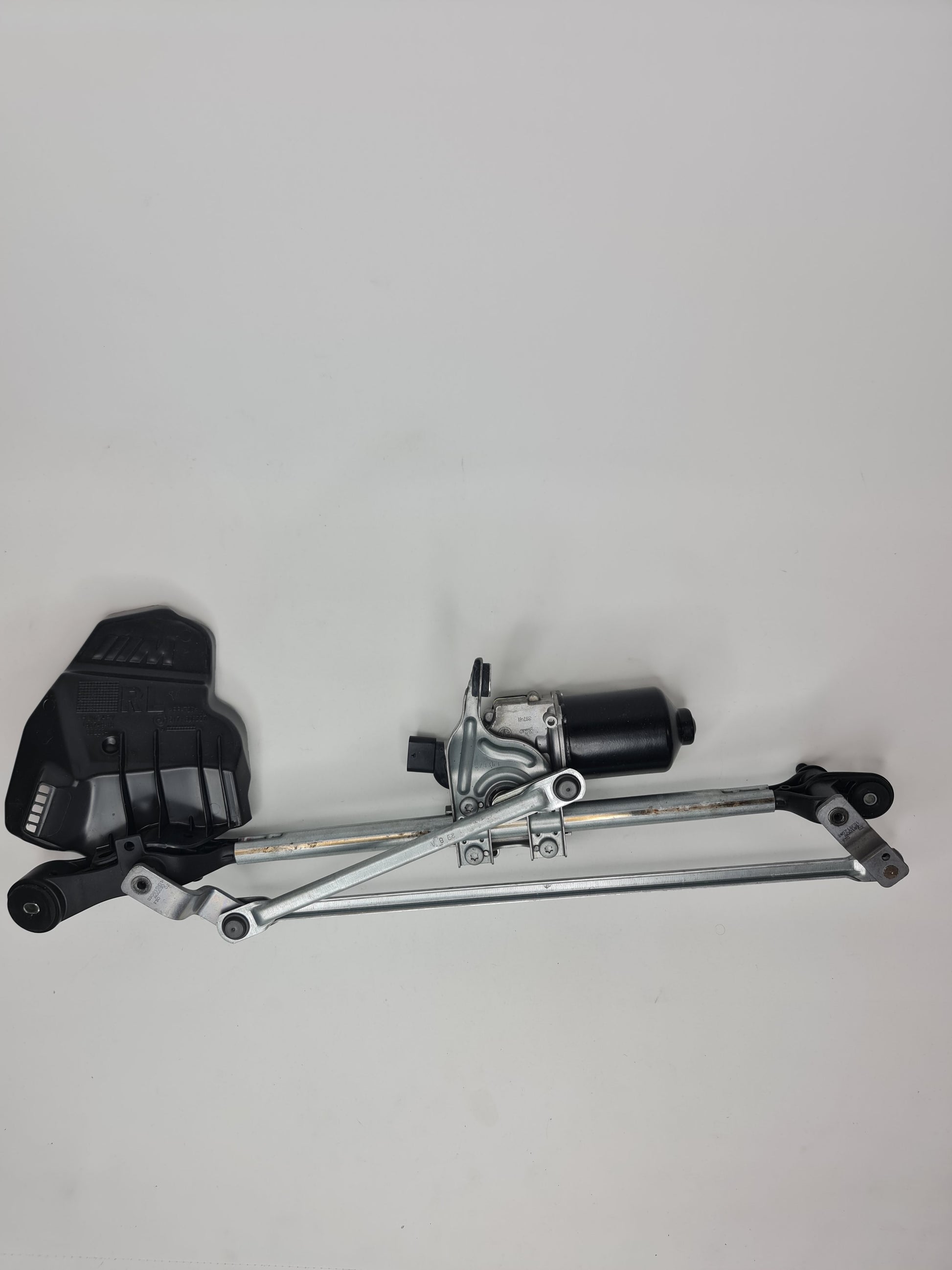 BMW 3 SERIES F30 F31 FRONT WIPER MOTOR WITH LINKAGE - MPerformance.parts